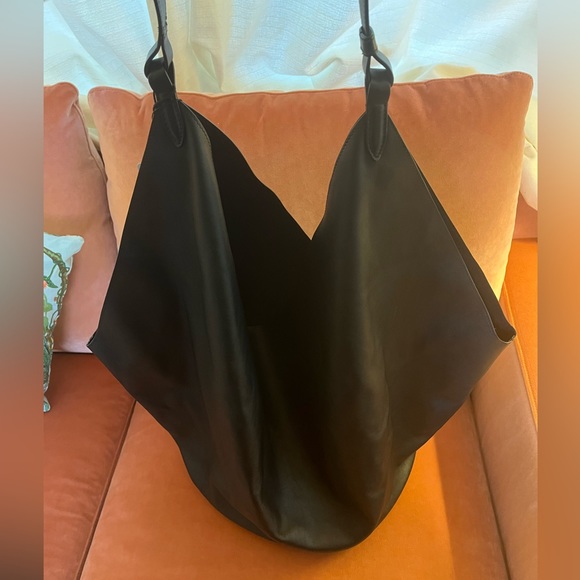 🛑SOLD!🛑 KHAITE Lotus Tote LARGE - Picture 4 of 8